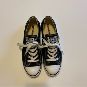 Black Woman’s US 7 Dainty Converse